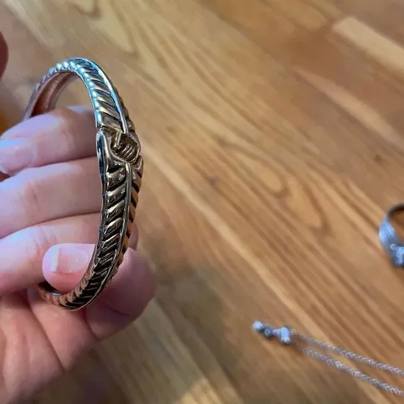 JEWELRY | bundle of 4 bracelets - Picture 6 of 16